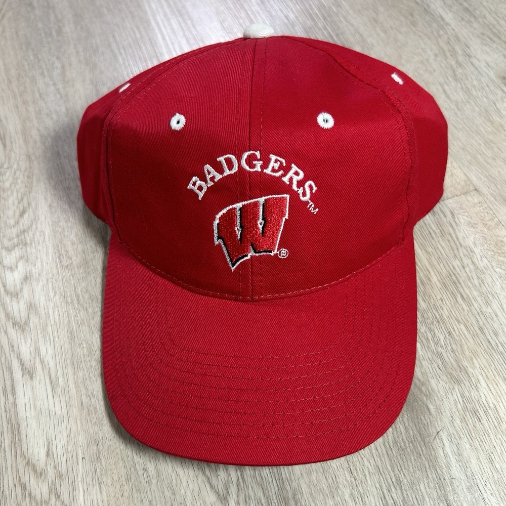 VTG Wisconsin Badgers Snapback Hat Red College Signatures Cap NCAA‎